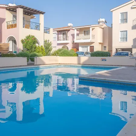 Limnos Gardens Apartment