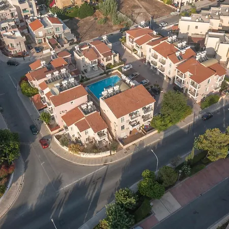 Limnos Gardens * Paphos