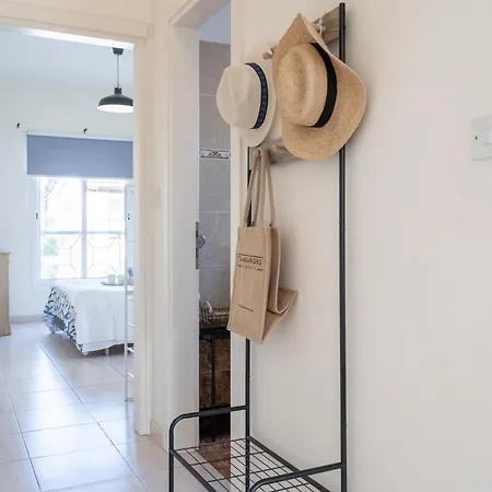 Apartment Limnos Gardens