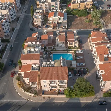 Apartment Limnos Gardens *